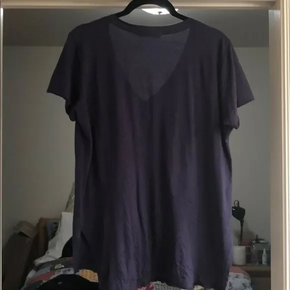 WORN ONCE LUSH V NECK - Picture 4 of 4